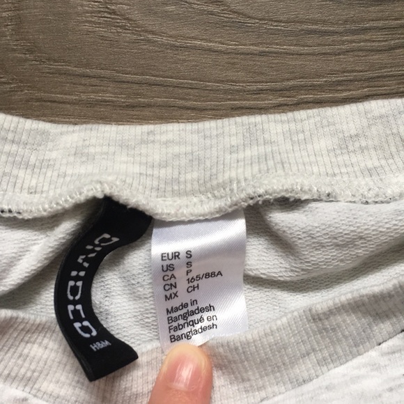 Light patterned sweater - Picture 2 of 3